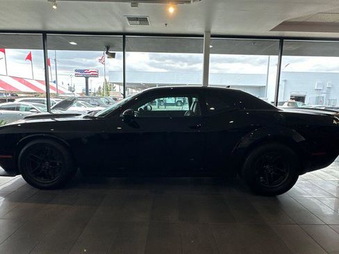 Used 2023 Dodge Challenger SRT Hellcat Redeye RWD image 4