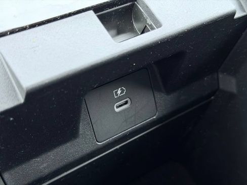 Used 2025 Mitsubishi Outlander SE AWD/4WD image 38