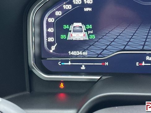 Used 2023 GMC Sierra 1500 AT4X image 32