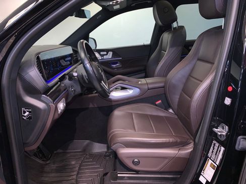 Used 2022 Mercedes-Benz GLS 450 4MATIC image 18