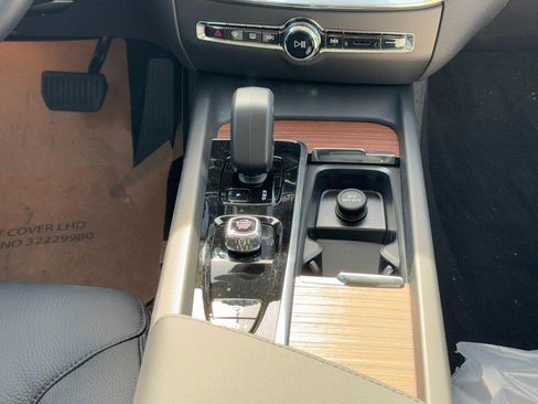 New 2026 Volvo V60 B5 Cross Country Plus w/ Climate Package image 9