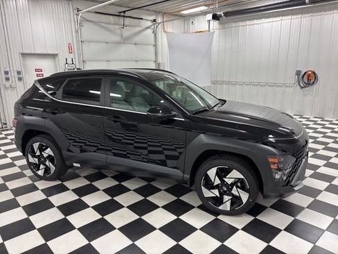 Certified 2026 Hyundai Kona Limited AWD/4WD image 2