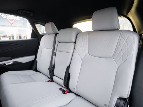 Used 2024 Lexus RX 350 Premium image 28