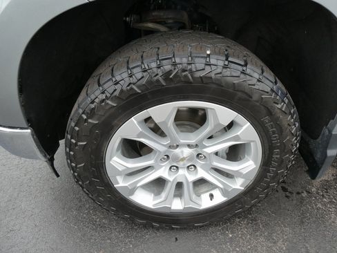 Used 2023 Chevrolet Silverado 1500 LTZ w/ Z71 Off-Road Package image 10