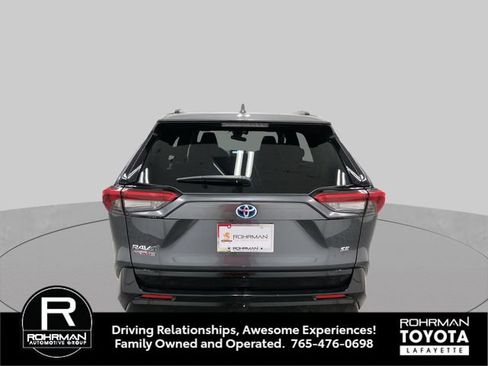Used 2023 Toyota RAV4 SE w/ Weather & Moonroof Package AWD/4WD image 5