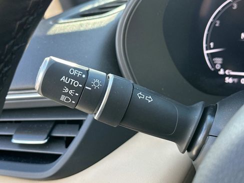 Certified 2025 Acura TLX w/ Technology Package image 28