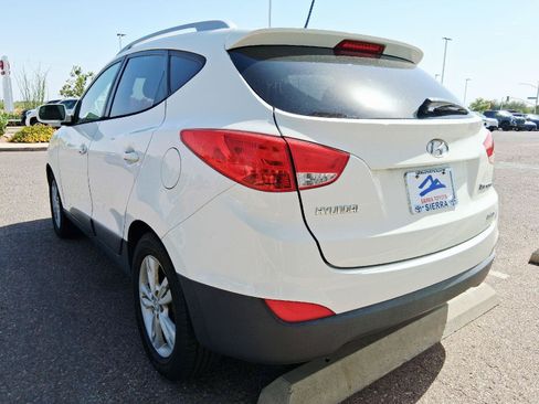 Used 2013 Hyundai Tucson GLS AWD/4WD image 3