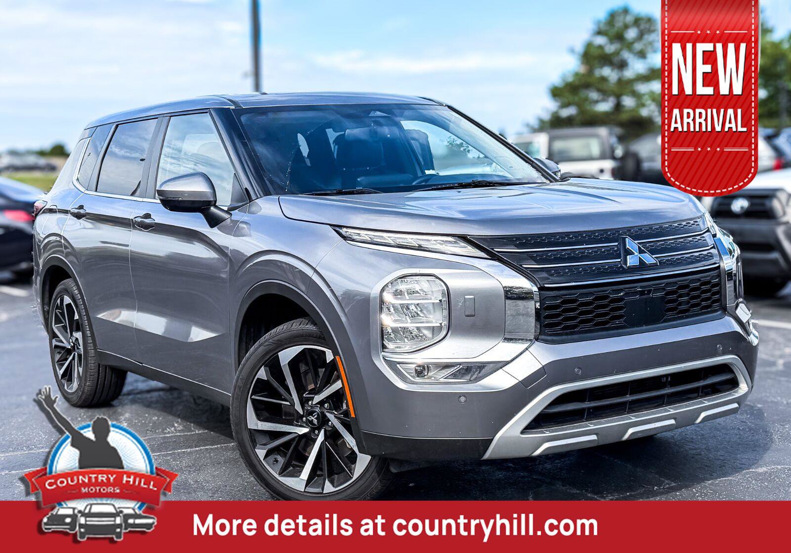 Used 2022 Mitsubishi Outlander SE AWD/4WD image 1