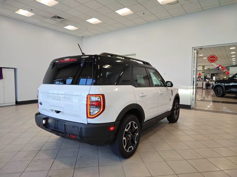Used 2022 Ford Bronco Sport Outer Banks AWD/4WD image 3