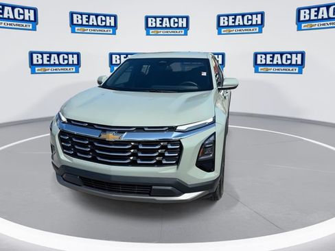 Used 2026 Chevrolet Equinox LT FWD image 4