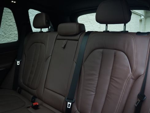 Used 2019 BMW X5 xDrive40i AWD/4WD image 29