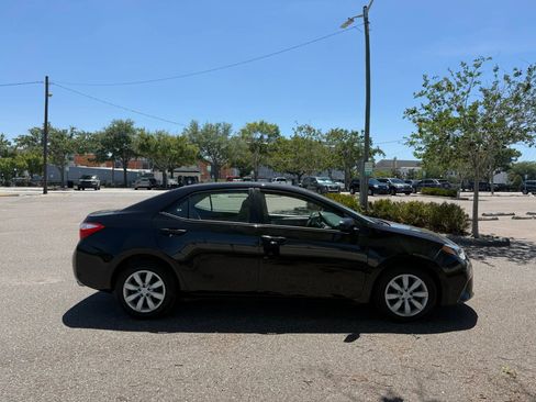 Used 2016 Toyota Corolla LE image 4