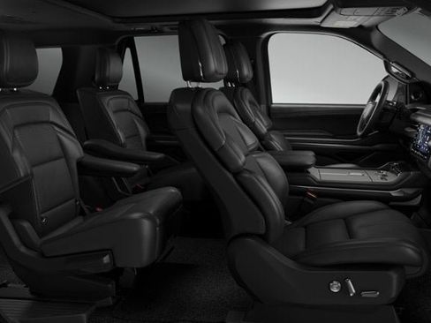 New 2026 Lincoln Navigator Reserve w/ Jet Appearance Package AWD/4WD image 28