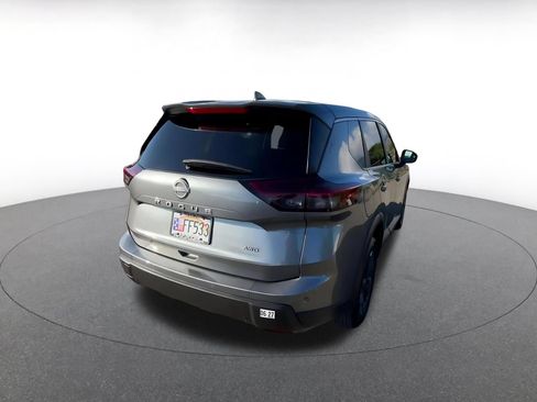 Used 2025 Nissan Rogue SV AWD/4WD image 15
