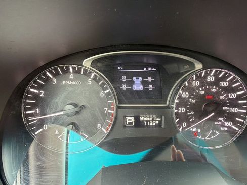 Used 2015 Nissan Altima 2.5 S w/ Power Driver Seat Package FWD image 17