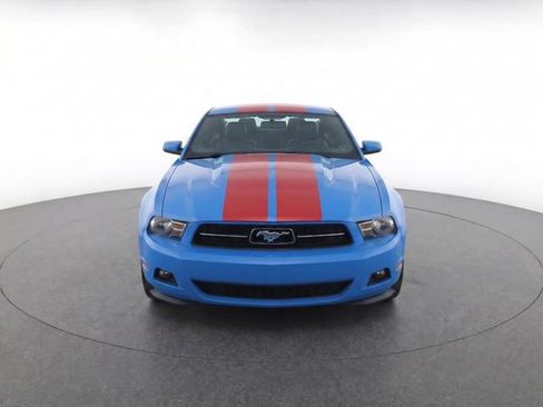 Used 2010 Ford Mustang Coupe RWD image 2