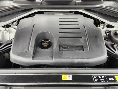 Used 2024 Land Rover Range Rover Sport Dynamic SE image 9