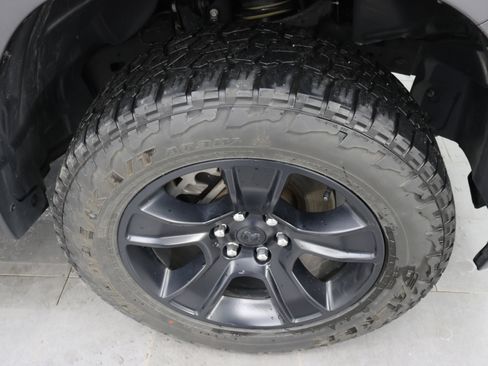 Used 2020 RAM 1500 Big Horn image 3