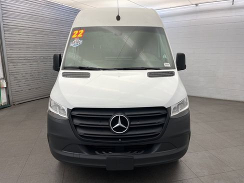 Used 2022 Mercedes-Benz Sprinter 144 Cargo image 5