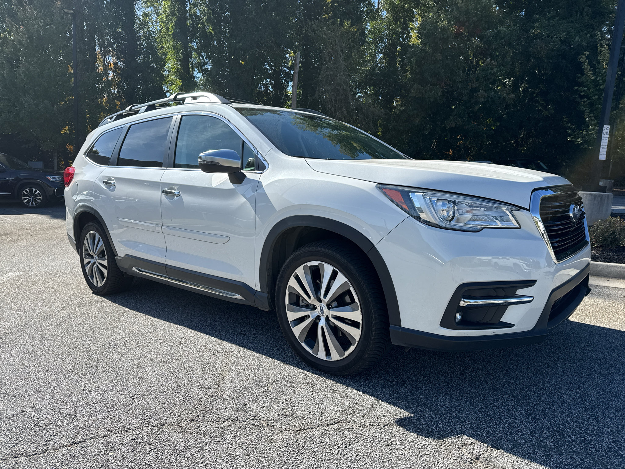 Used 2019 Subaru Ascent Touring AWD/4WD image 3