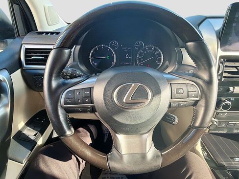 Used 2022 Lexus GX 460 Premium w/ Accessory Package AWD/4WD image 11