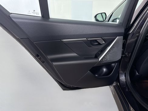 Used 2025 BMW 530i image 24