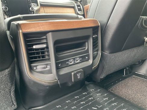 Used 2022 RAM 2500 Limited image 15