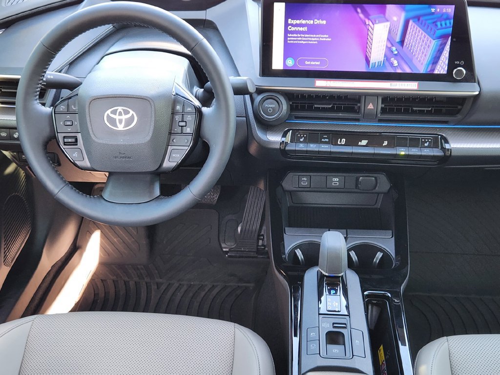 Used 2026 Toyota Prius XLE FWD image 27