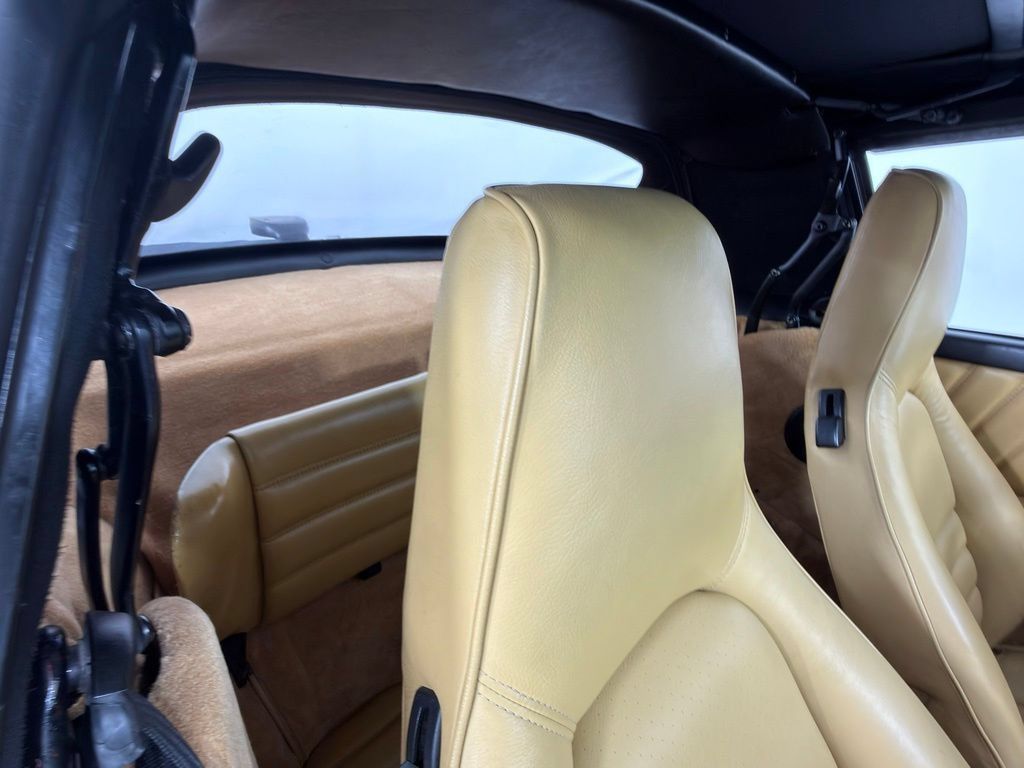 Used 1987 Porsche 911 Carrera RWD image 28