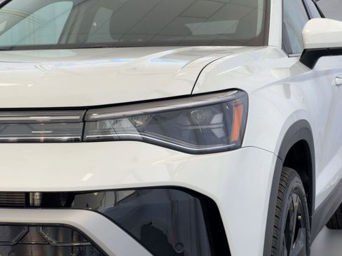 New 2026 Volkswagen Taos SEL image 11