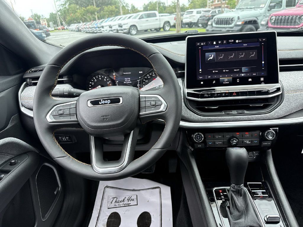 New 2026 Jeep Compass Latitude AWD/4WD image 34