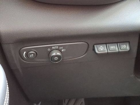 Certified 2023 Buick Envision Avenir AWD/4WD image 25
