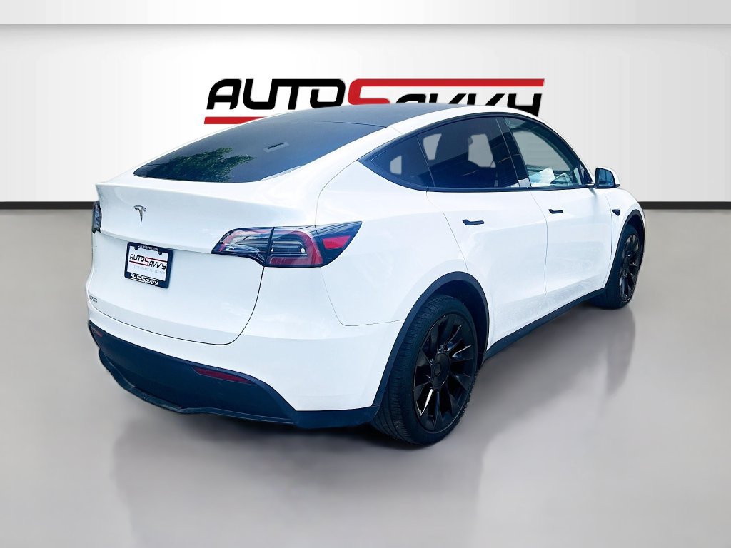 Used 2025 Tesla Model Y Long Range RWD image 7