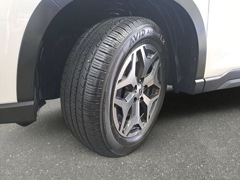 Used 2022 Subaru Forester Premium AWD/4WD image 31