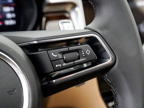 New 2026 Porsche Macan image 15