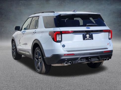 New 2026 Ford Explorer ST image 5