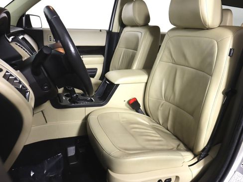 Used 2019 Ford Flex SEL w/ Equipment Group 202A AWD/4WD image 31
