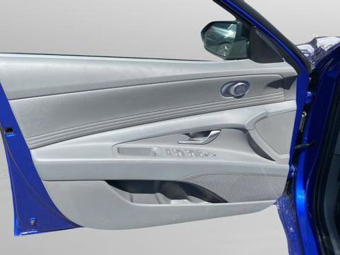 Certified 2025 Hyundai Elantra Sport FWD image 11