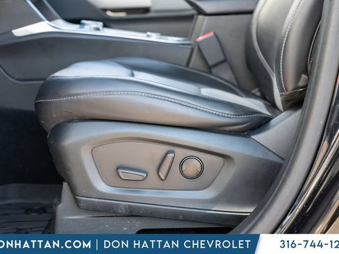 Used 2023 Ford Explorer XLT w/ Equipment Group 202A AWD/4WD image 22