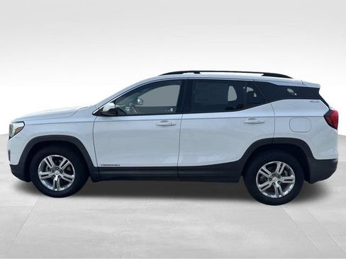 Used 2018 GMC Terrain SLE w/ Driver Convenience Package FWD image 2