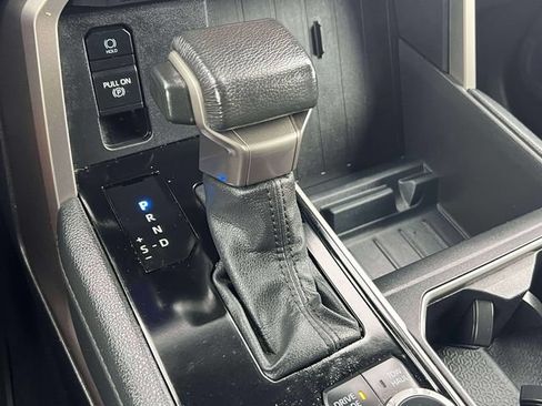 Certified 2025 Toyota Tundra Limited AWD/4WD image 31