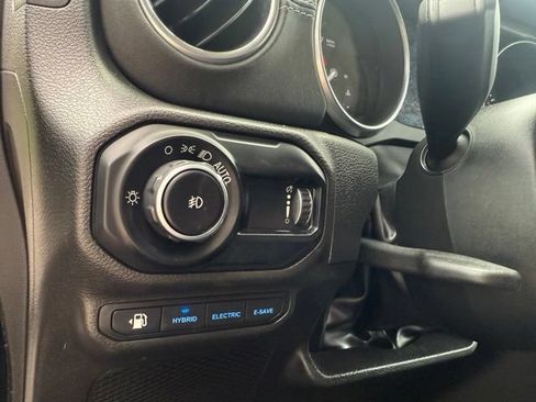 Used 2023 Jeep Wrangler Unlimited Sahara AWD/4WD image 34