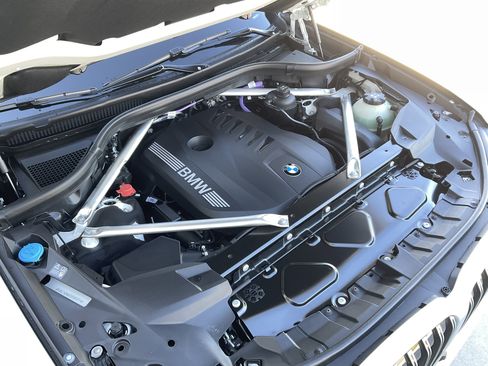 New 2026 BMW X7 xDrive40i w/ Premium Package image 36