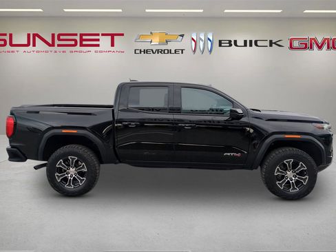Used 2023 GMC Canyon AT4 w/ AT4 Premium Package image 3