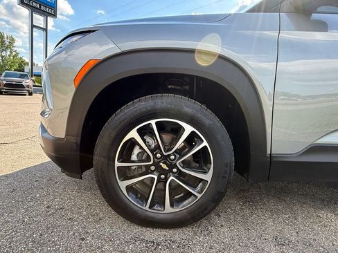 Certified 2024 Chevrolet TrailBlazer LT AWD/4WD image 11