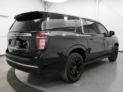 Used 2022 Chevrolet Suburban High Country AWD/4WD image 7