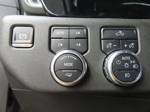 Used 2024 GMC Sierra 1500 Elevation w/ Preferred Package AWD/4WD image 50
