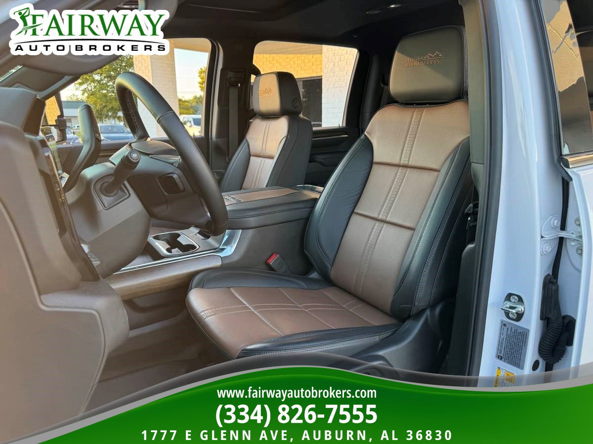 Used 2025 Chevrolet Silverado 2500 High Country w/ Technology Package AWD/4WD image 10