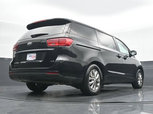 Used 2020 Kia Sedona LX image 21