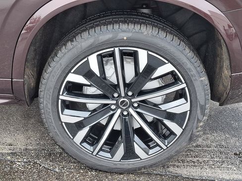 New 2026 Volvo XC90 T8 Ultra w/ Protection Package Premier image 5